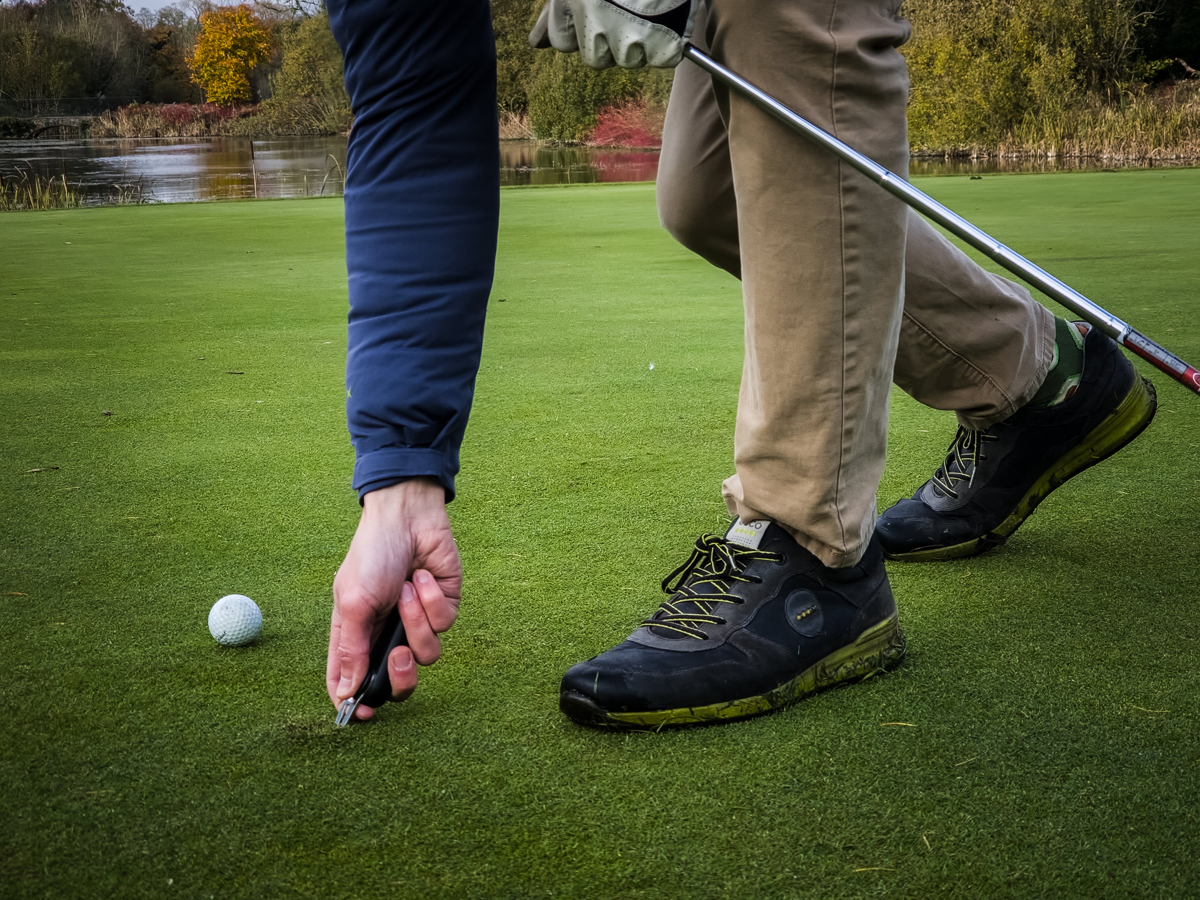 Yurty 3 in 1 Golf Accessory, A fold-out pitch-mark repairer. A magnetic button, equipped with a metal ball marker.